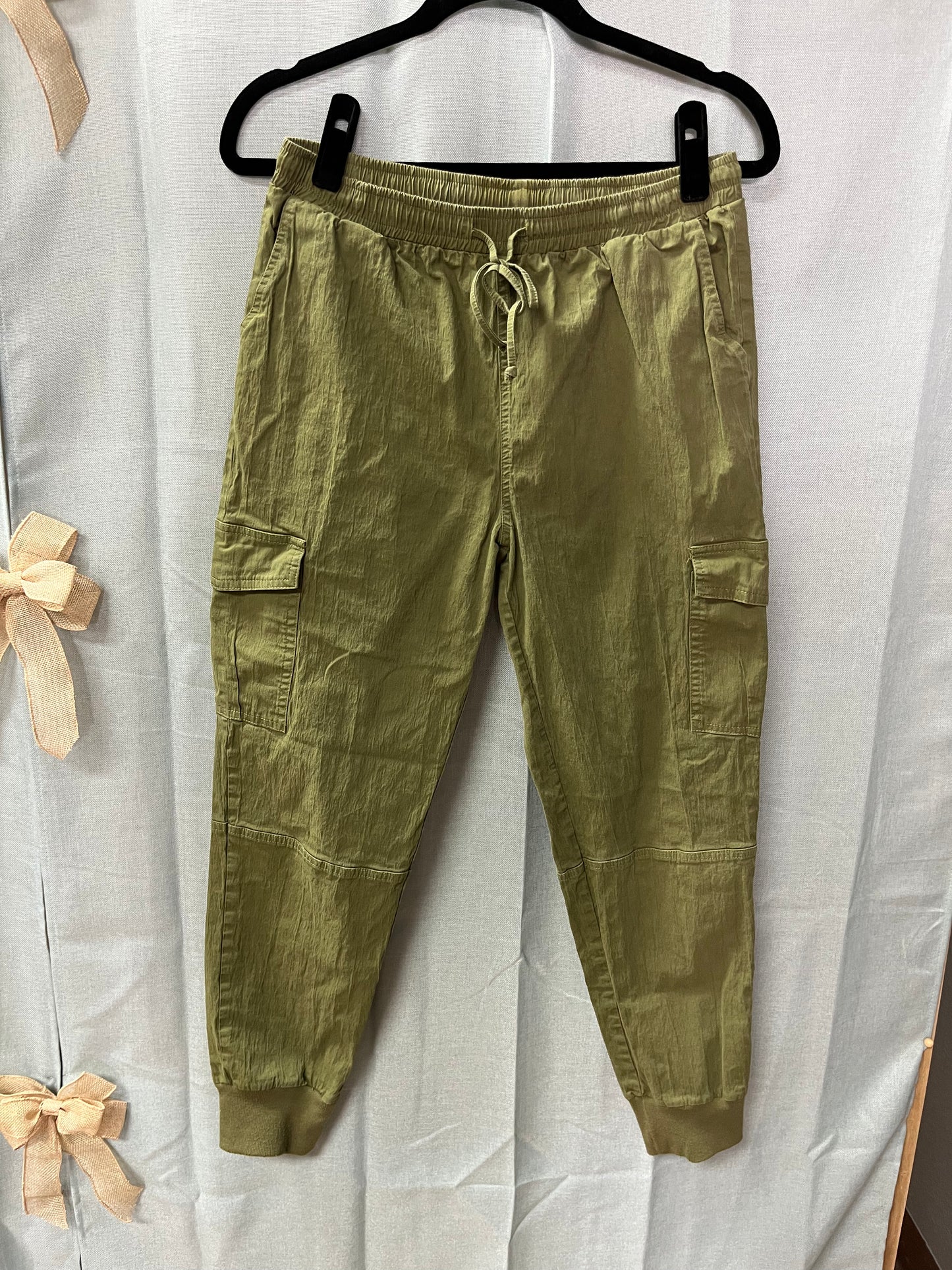 Olive Green Cargo Pants-Size L