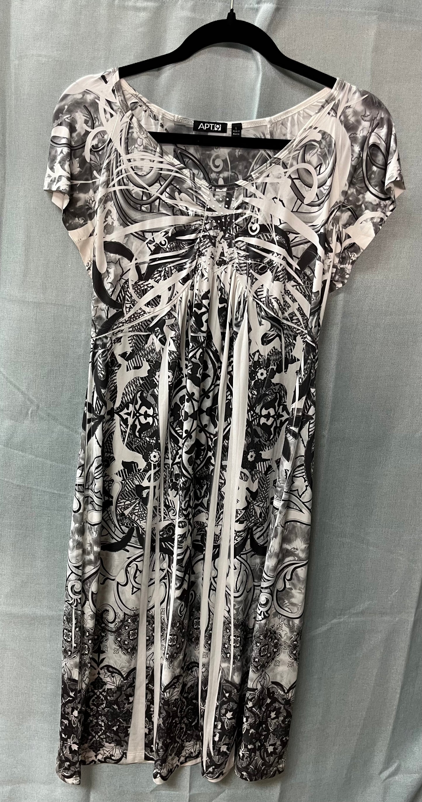 Patterned Short Sleeved Dress-Size L