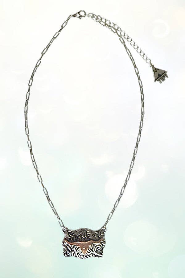 WESTERN TWO TONE STEERHEAD ETCHED PLATE PENDANT CHAIN NECKLACE