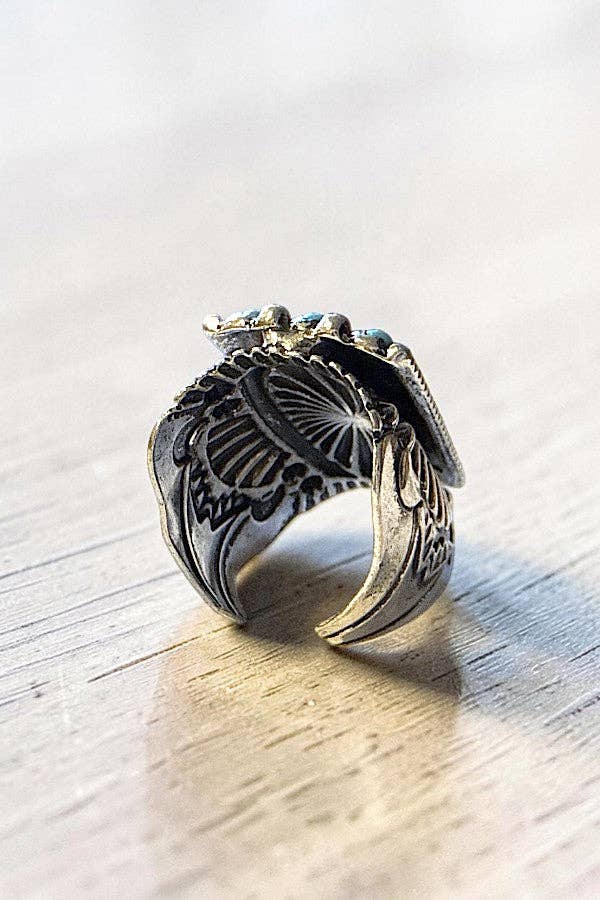 TQ GEM BEAD WESTERN DESIGN STATEMENT CUFF RING